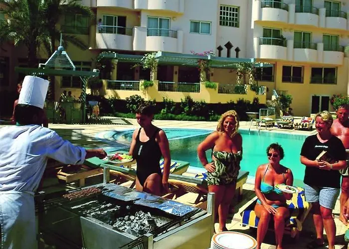 Hotel Sea Garden 3*